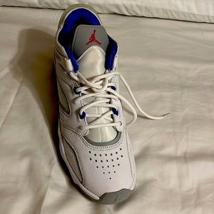 White red and blue Nike air Jordan size 9 shoe
